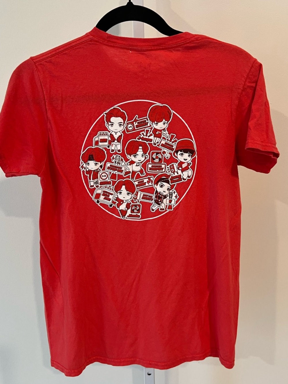 BTS Tiny Tan Red and White Graphic Tee Shirt Adult Sz Small